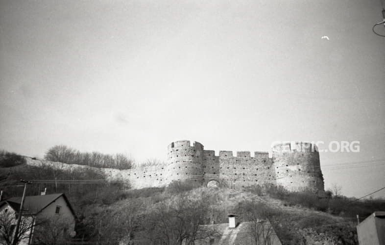 Devin Castle.