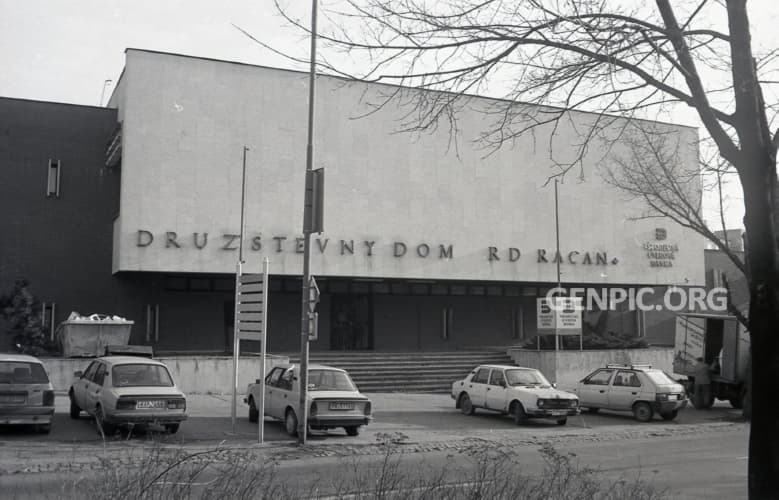Cultural Centre - Druzstevny dom RD Racan.