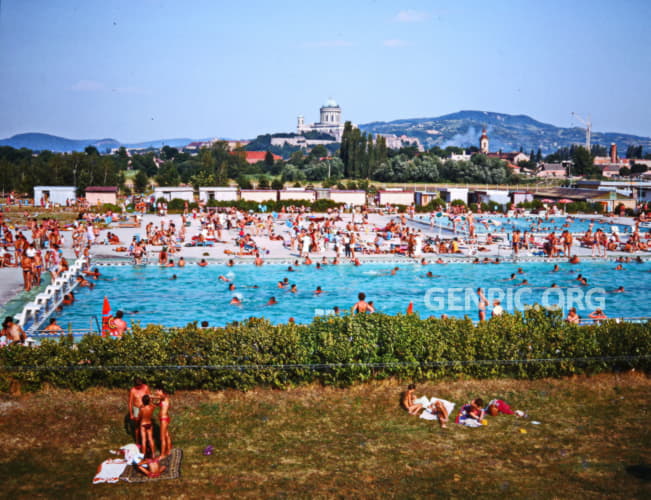 Thermal swimming pool Vadas.