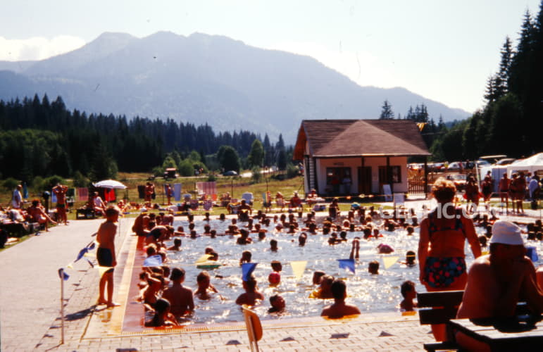 Thermal swimming pool.