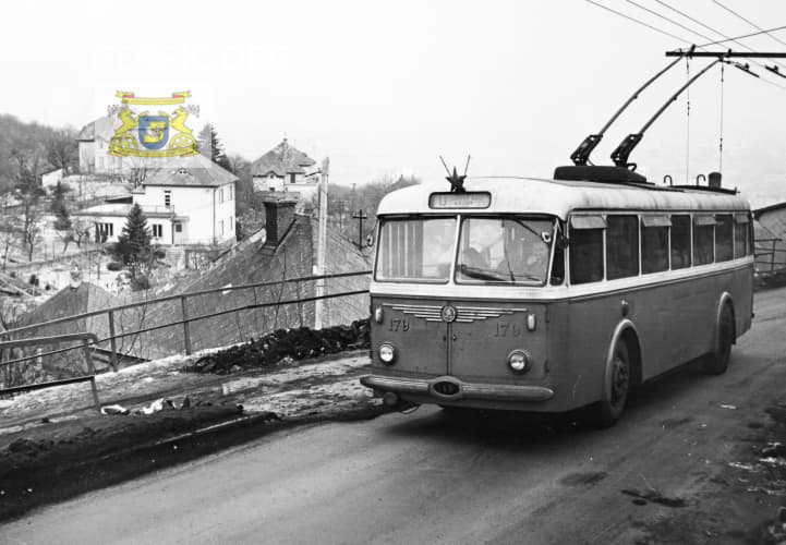 Public transport – Trolleybus No. 13.