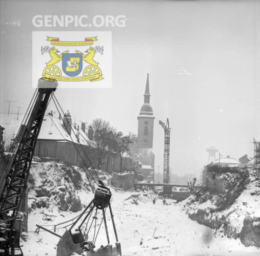 Reconstruction of the street during the construction of the SNP Bridge. In the background St. Martin's Cathedral.