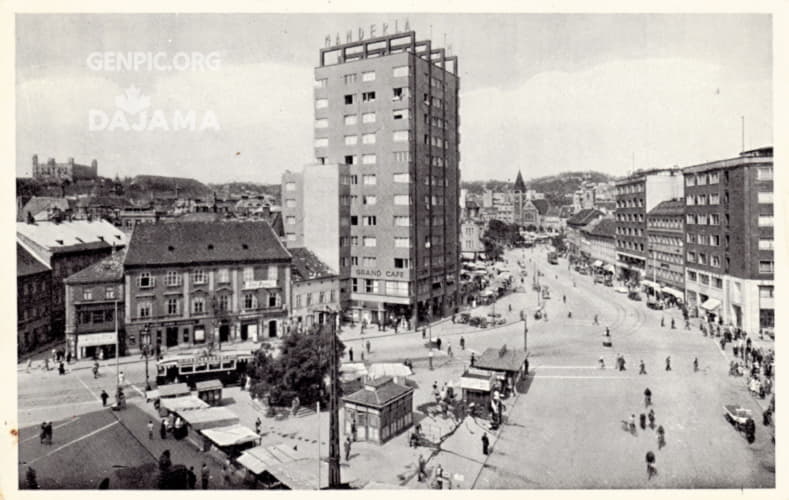 View of the SNP Square.