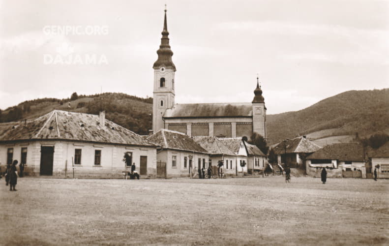 1st of May Square (Namestie 1. maja Square).