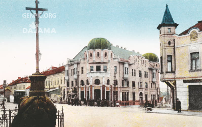 Centrum mesta. Bosákova banka.