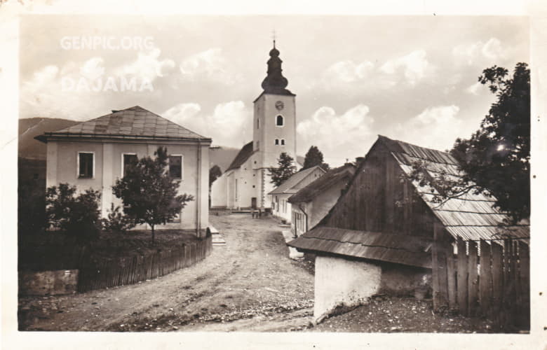 Center of the village. Roman Catholic Church of the Holy Trinity.