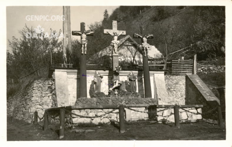 Center of the village. Golgotha sculpture.