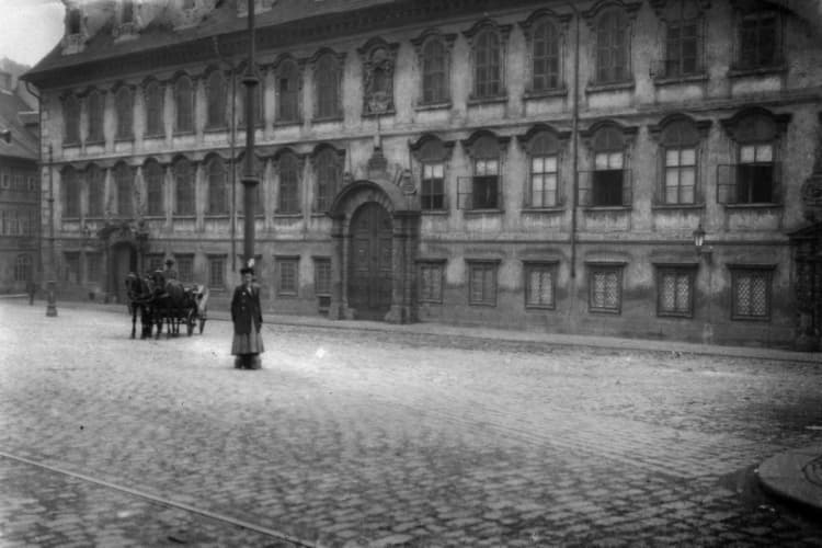 Valdštejnský palác.