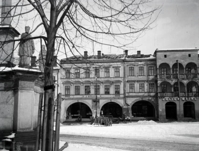 Masarykovo náměstí.