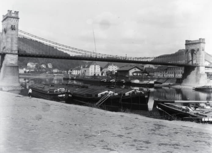Tyrs Bridge over the Elbe River.