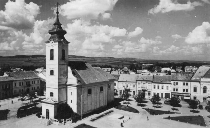 Rímskokatolícky kostol svätého Jána Krstiteľa.