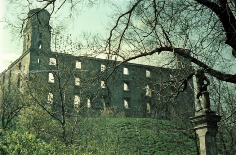 Bratislavský hrad pred rekonštrukciou.