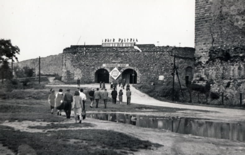 Bratislavský hrad pred rekonštrukciou - Víťazná brána.