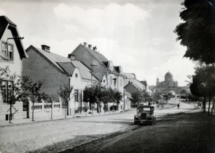 Hlavna ulica Street.