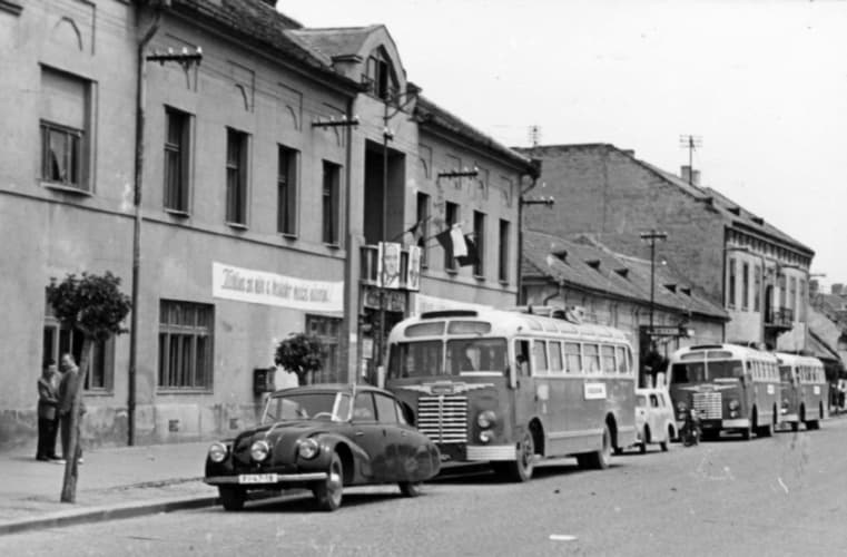 Street bustle.