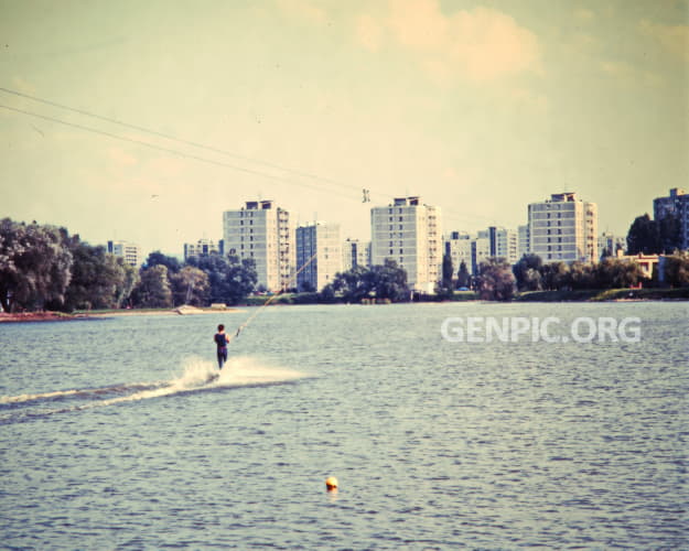 Residential area Nad jazerom - Water skiing.