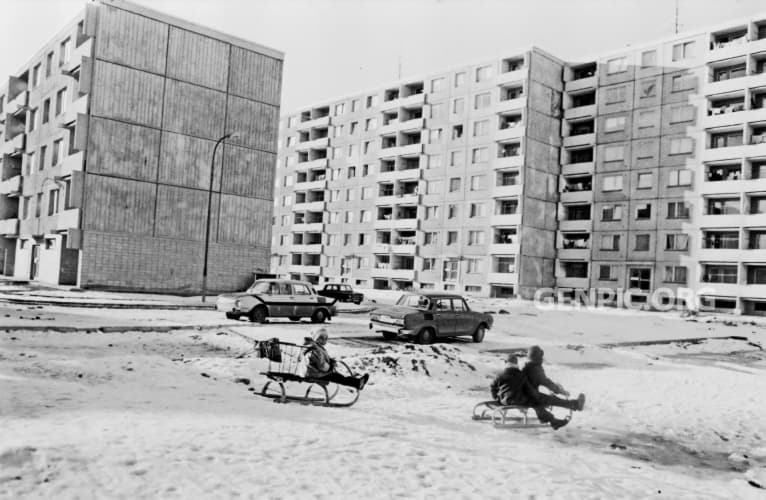 Playing children - Sledging on the Dolne hony residential area.