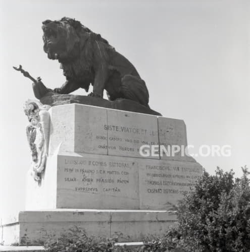 Pomník víťaznej bitky nad tureckým vojskom - Veľkovozokanský lev.