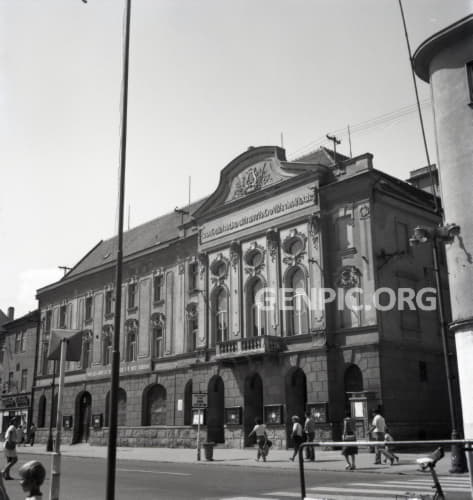 Jan Palarik Theatre.
