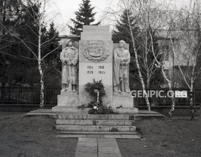 Pomník obetiam 1. a 2. svetovej vojny.