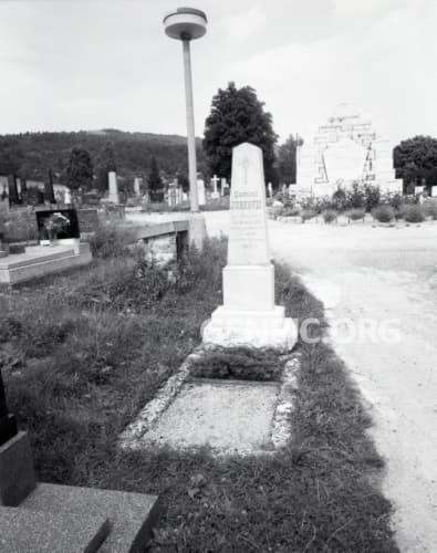 Hrob Dušana Samuela Jurkoviča.