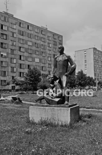 Residential area - Family statue.
