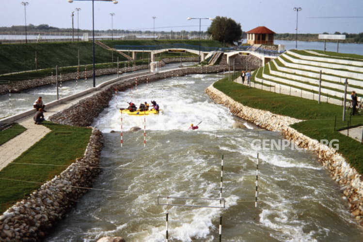 Water sports area Cunovo - Divoka voda.